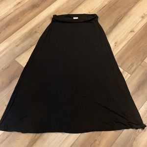Merona  Classic Black Maxi Skirt. Size Large